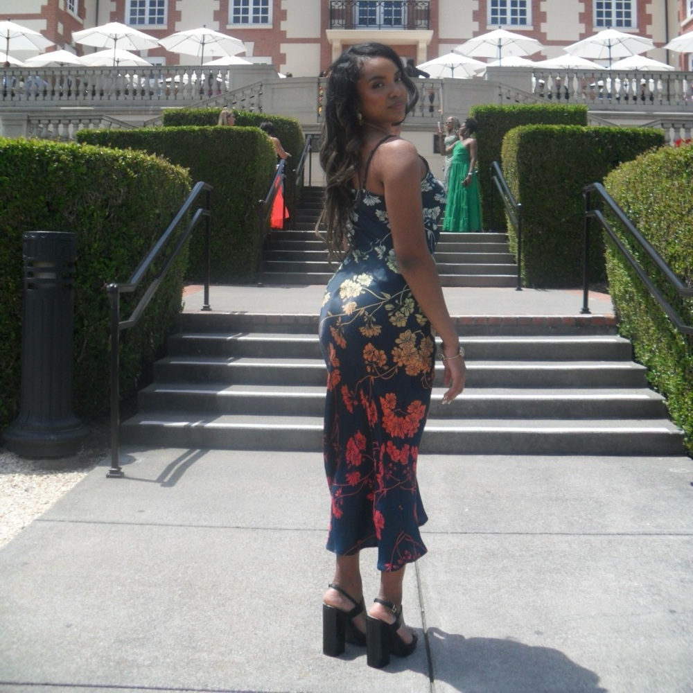 Anthropologie flower dress🌹 elegant and fun! originally $180 - Picture 2 of 3